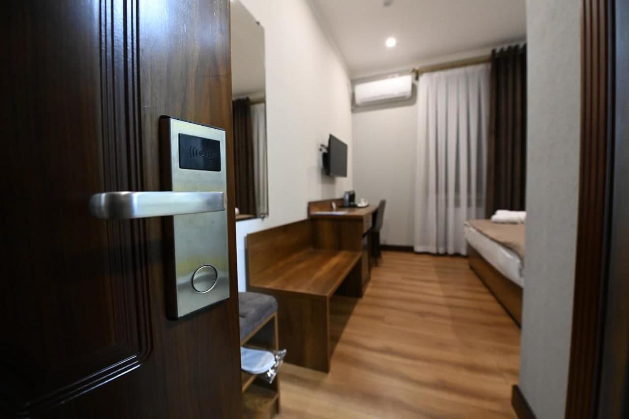 Hotel Atlas Elite Ташкент Экстерьер фото